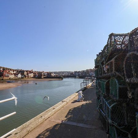 Beachfront Уитби Экстерьер фото